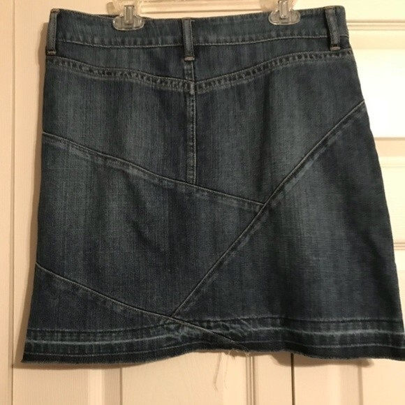 NOIR Size 4 Blue Denim Jean Mini Skirt Asymmetrical Lines Raw Hem Zipper Button - Picture 2 of 6